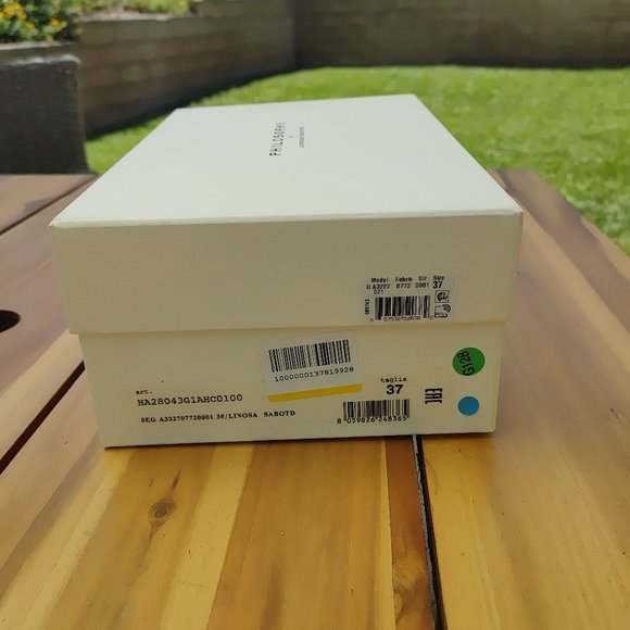 NIB PHILOSOPHY di LORENZO SERAFINI Gold Studs White Leather Sandals. 7 37 - Picture 7 of 7